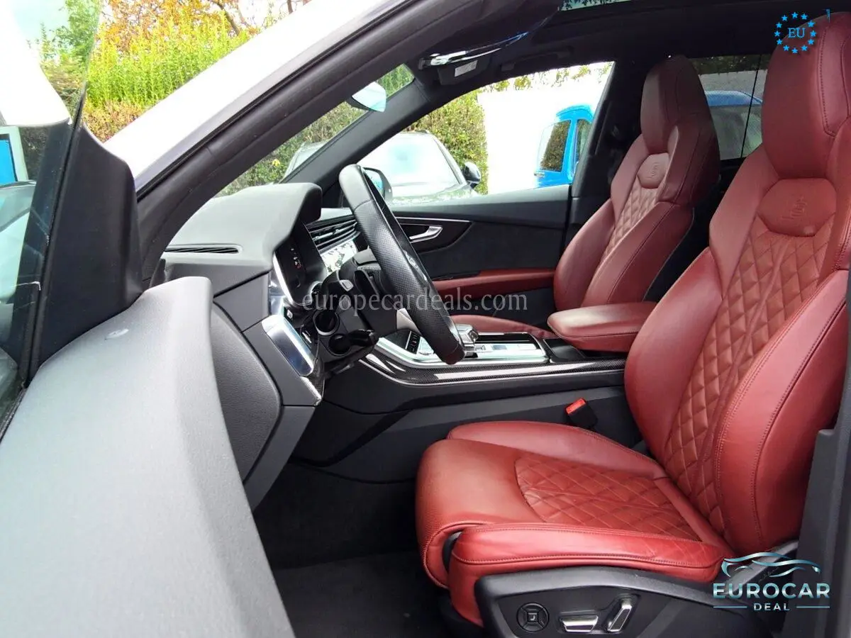 Audi SQ8