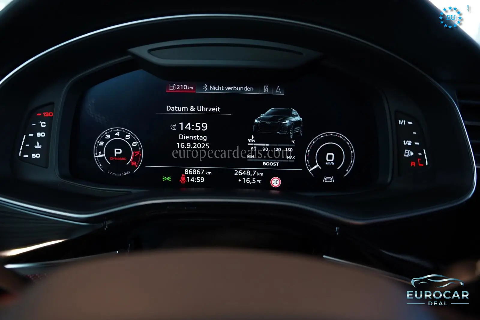 Audi RSQ8