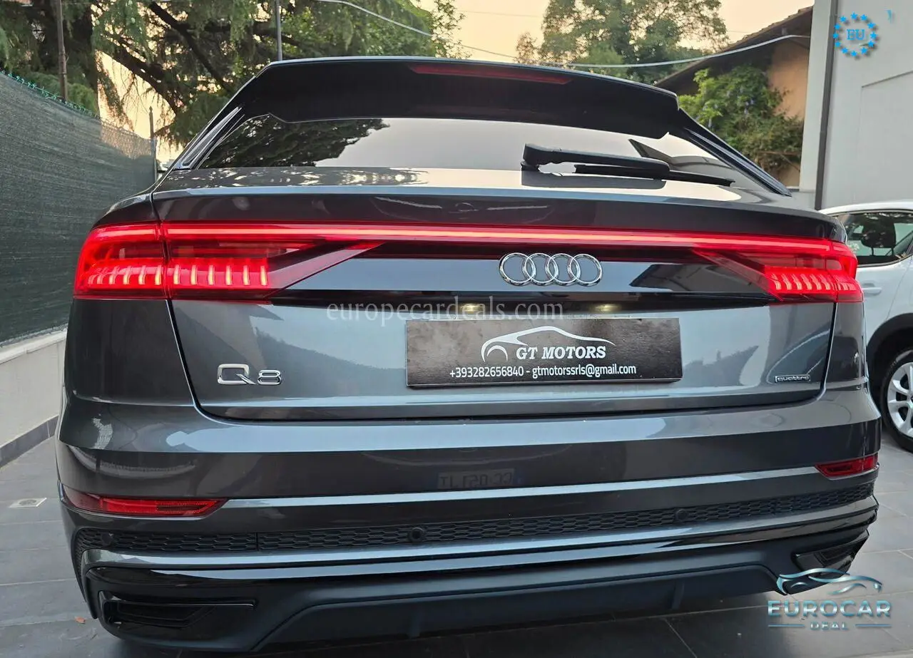 Audi Q8