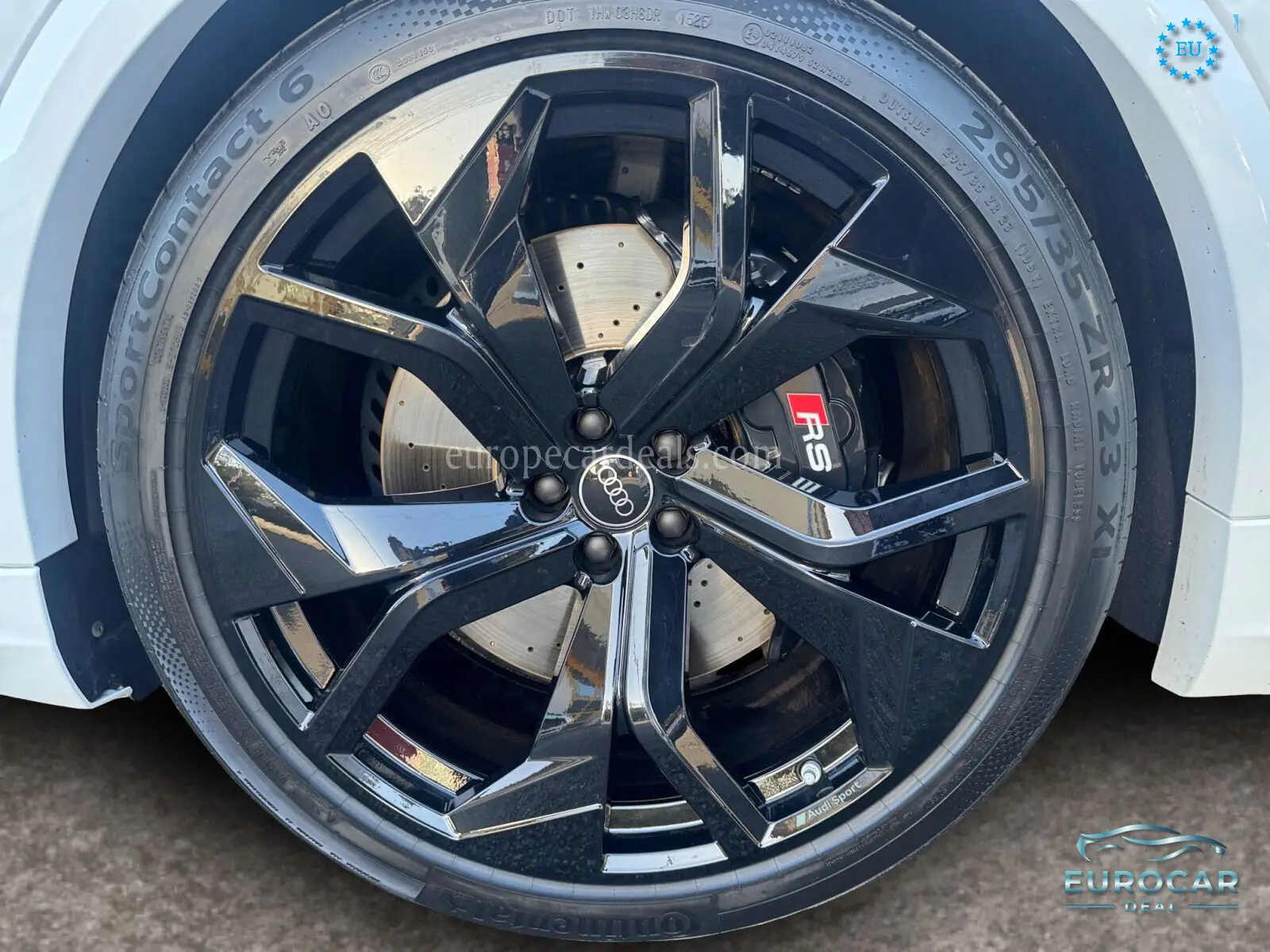 Audi RSQ8