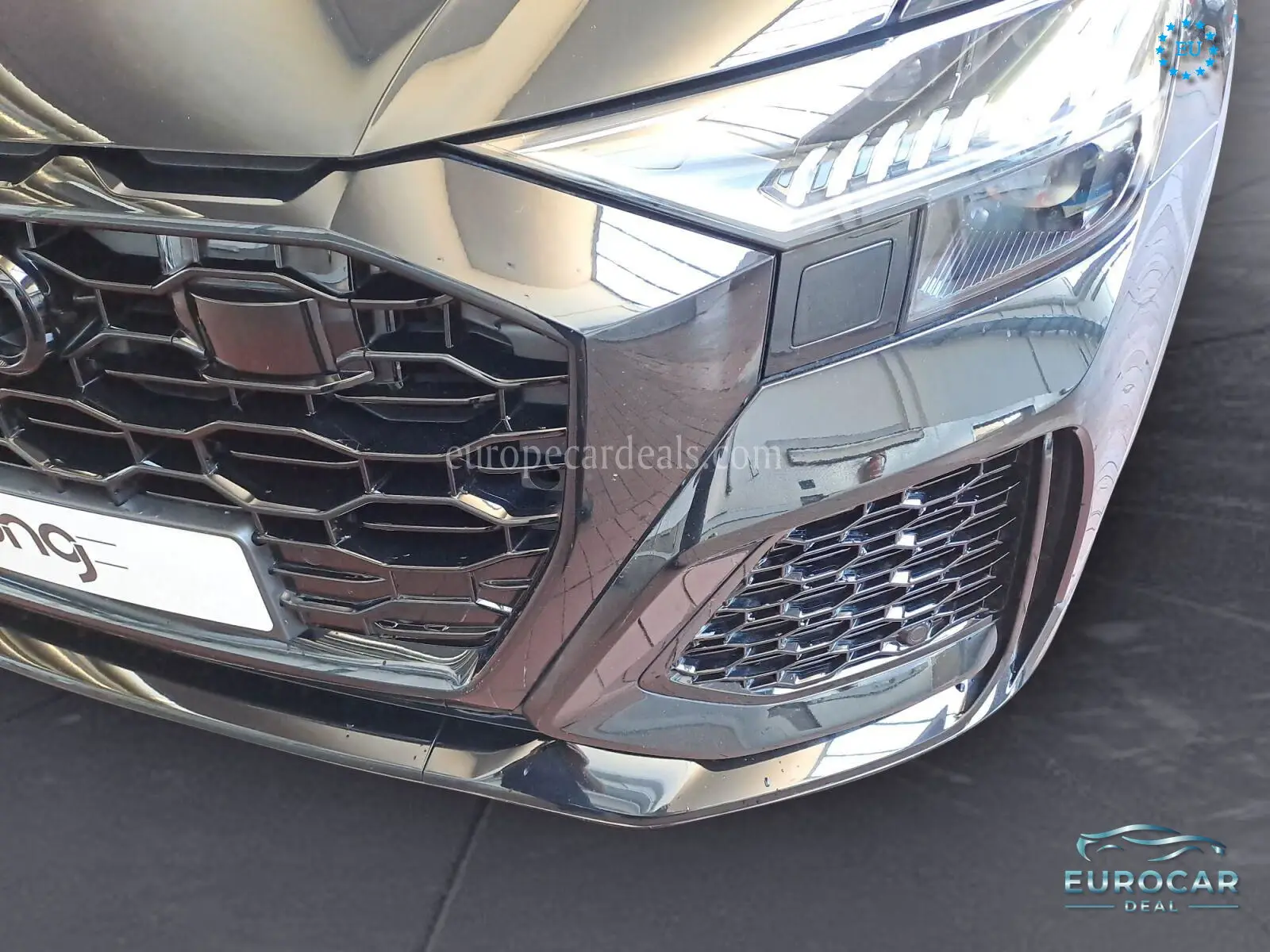 Audi RSQ8