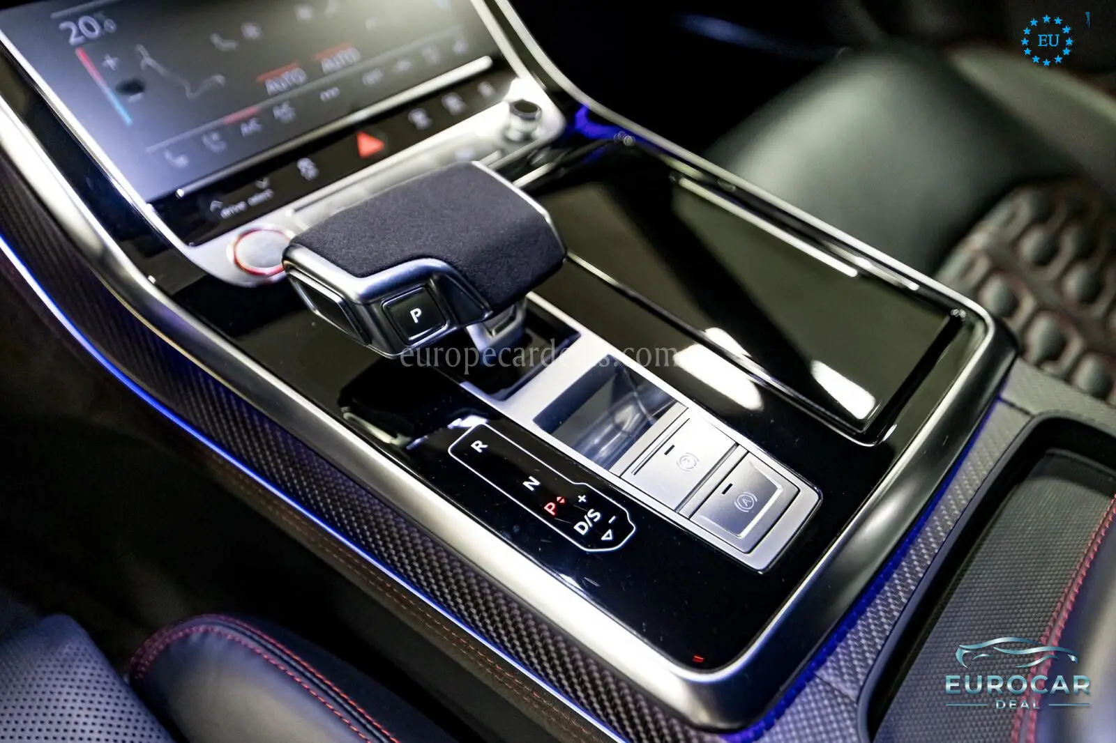 Audi RSQ8