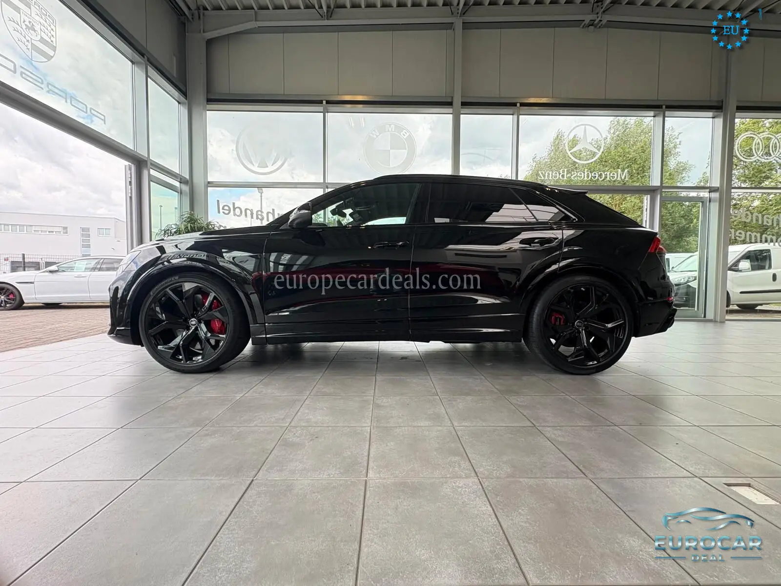 Audi RSQ8