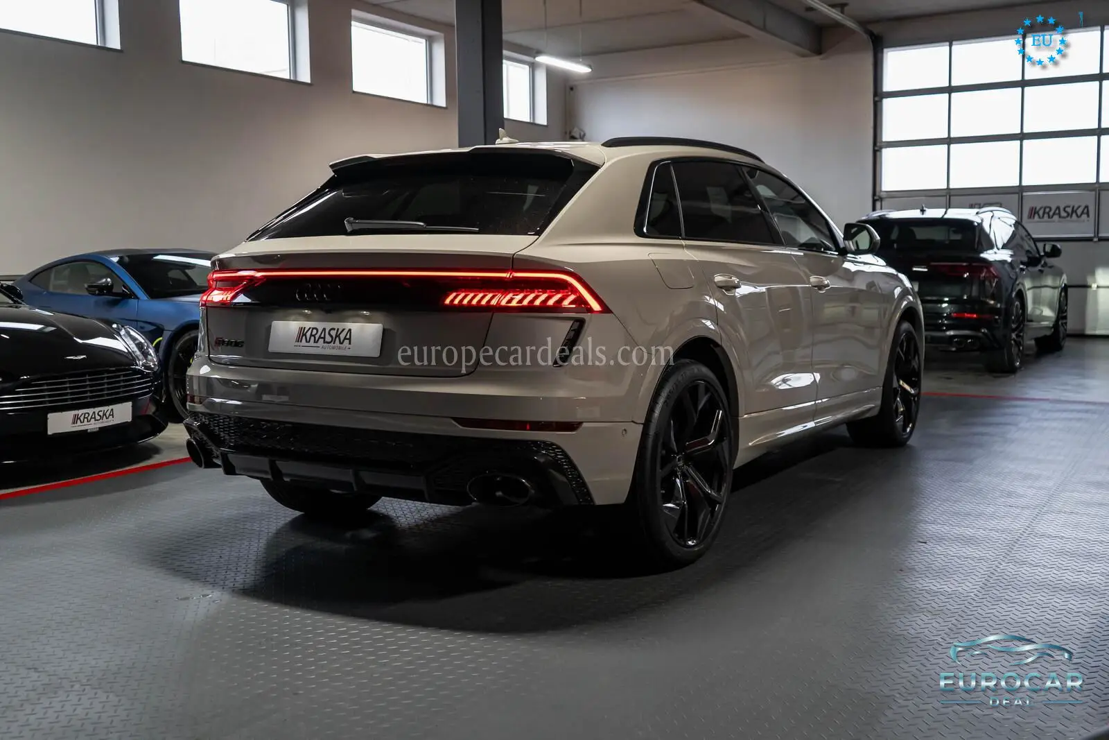 Audi RSQ8