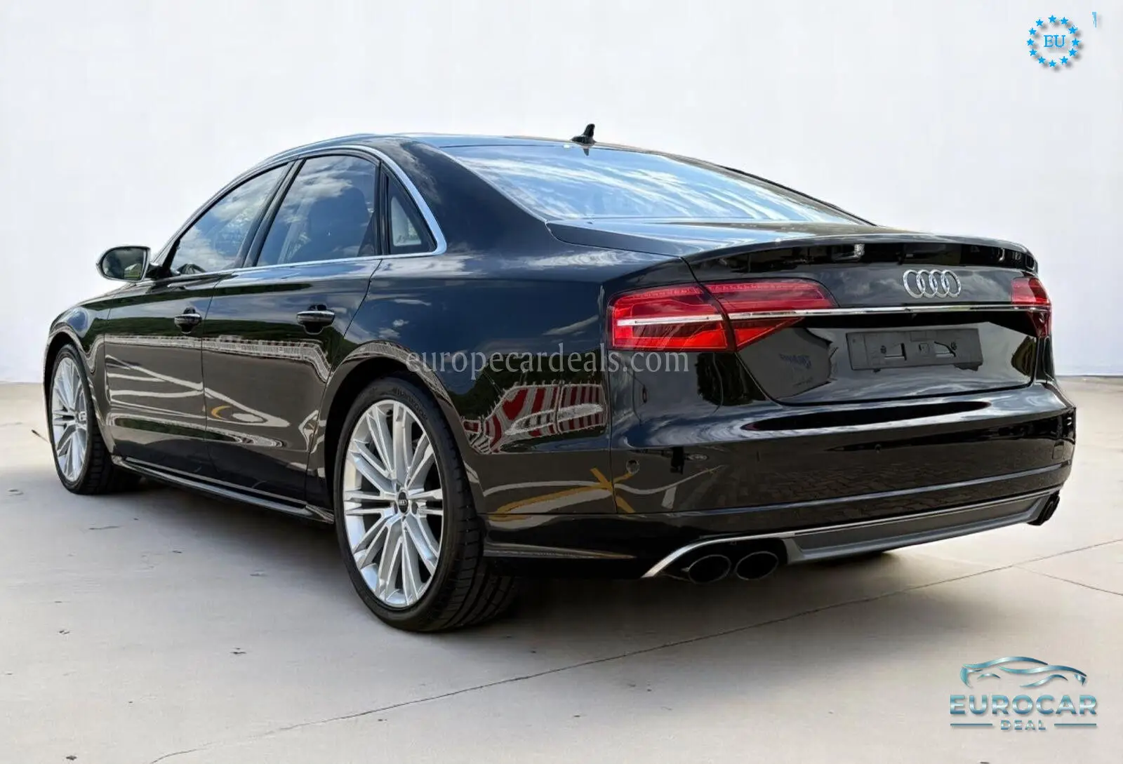 Audi S8