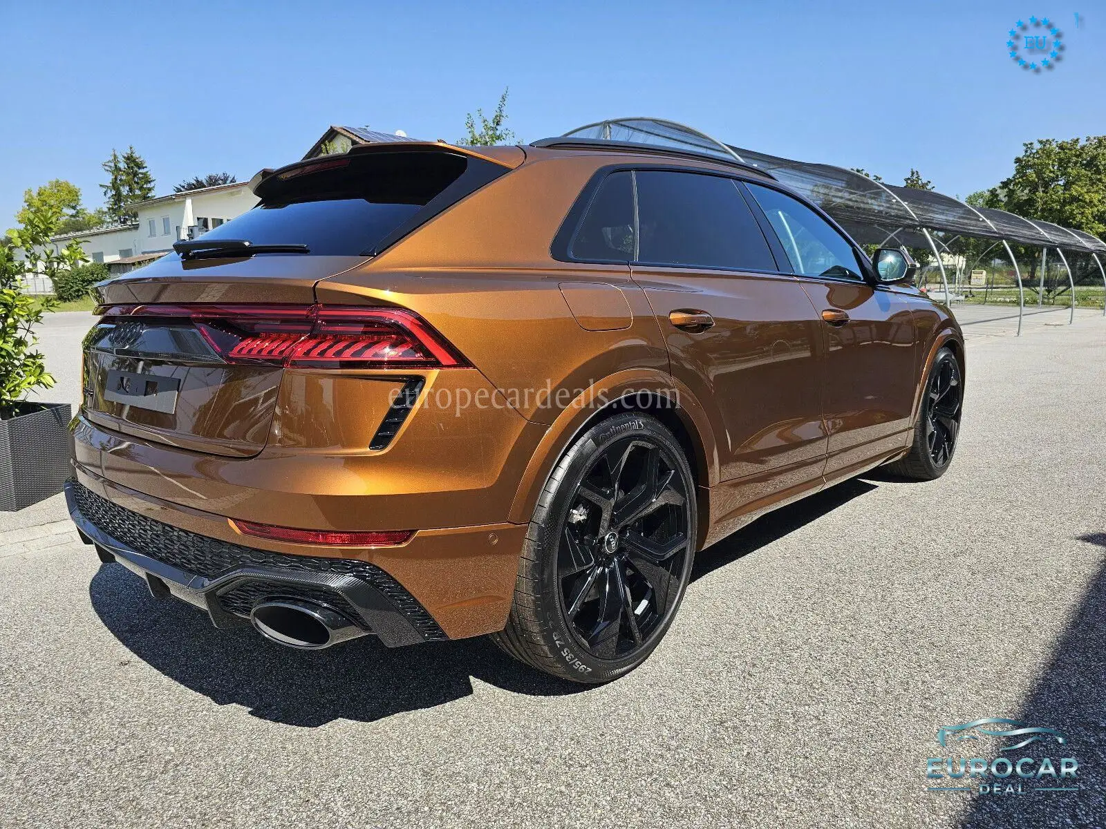 Audi RSQ8
