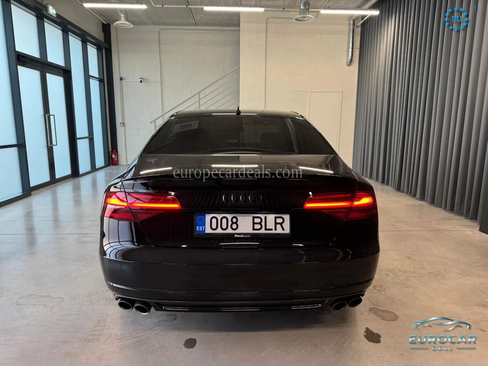 Audi S8