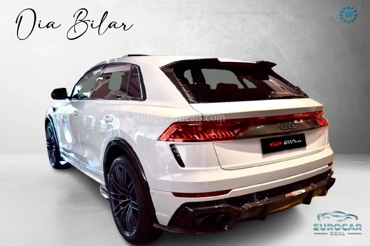 Audi RSQ8