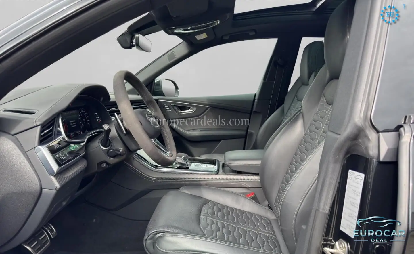 Audi RSQ8
