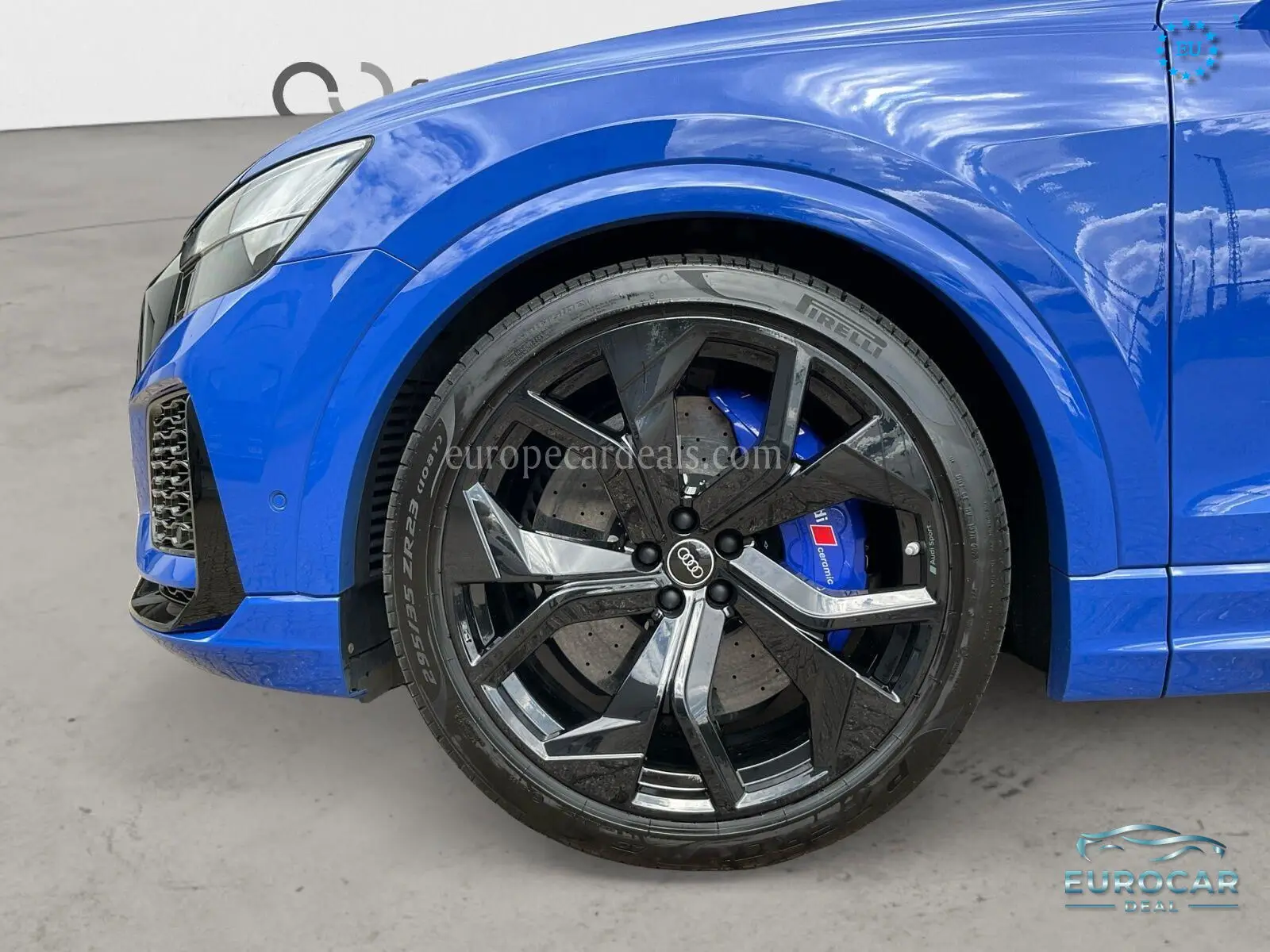 Audi RSQ8