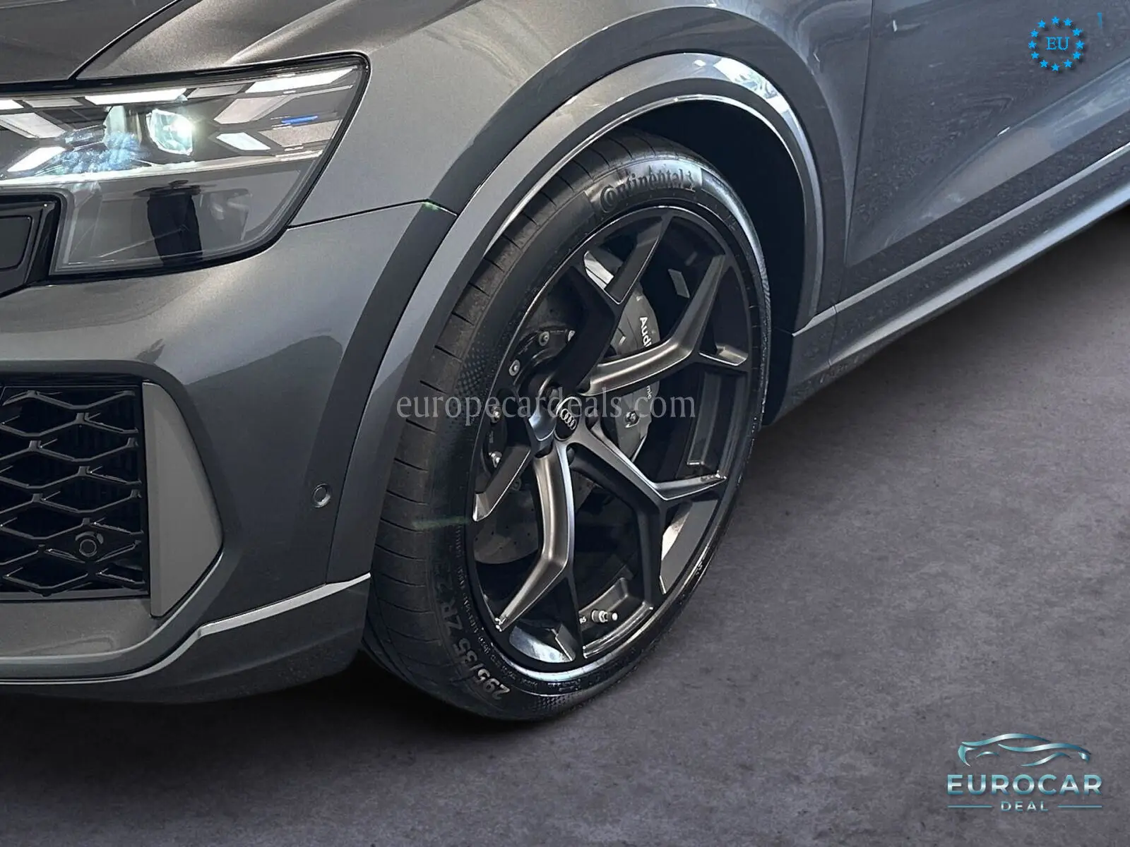 Audi RSQ8