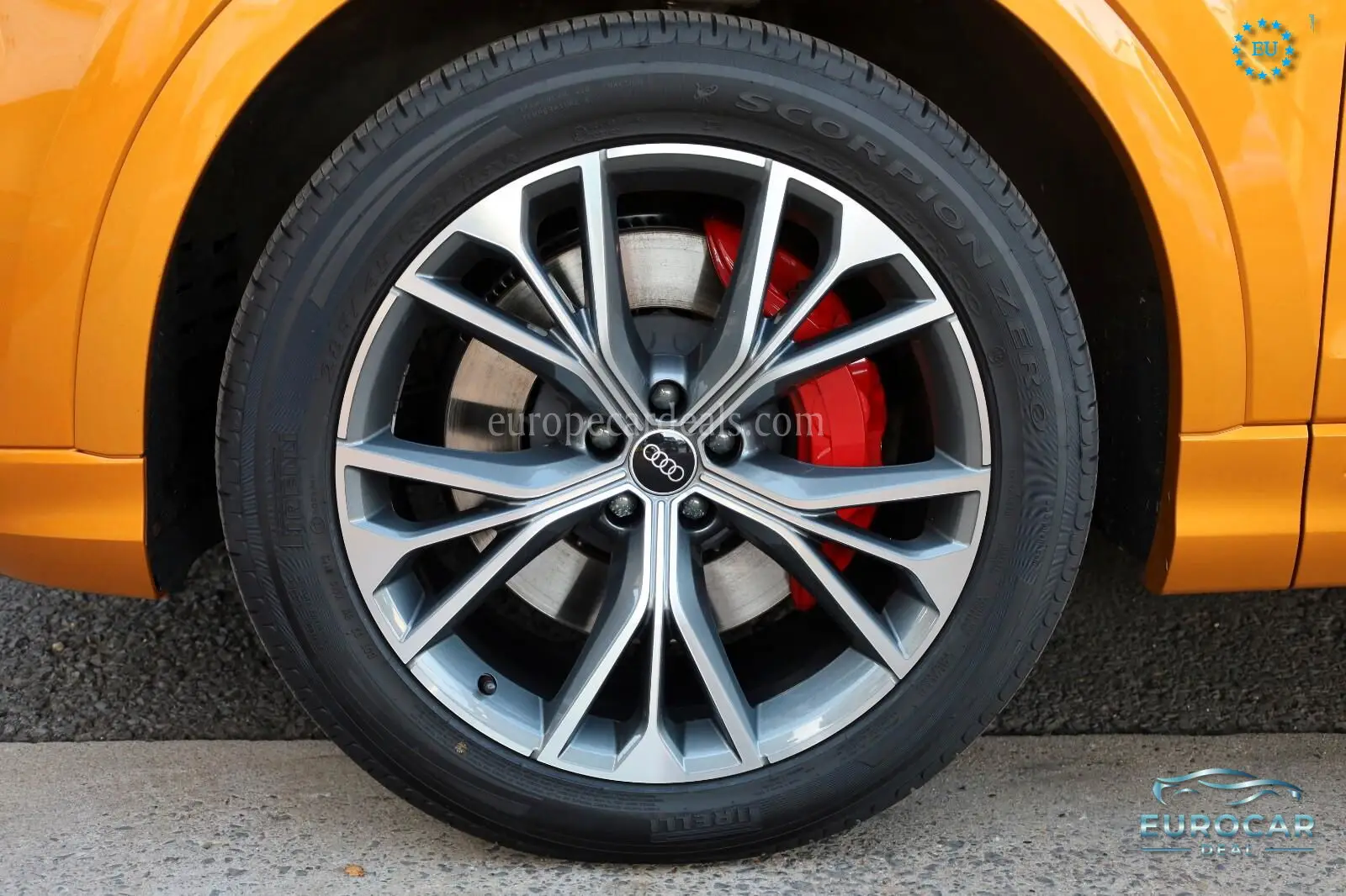Audi Q8