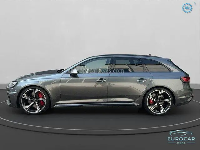 Audi RS4