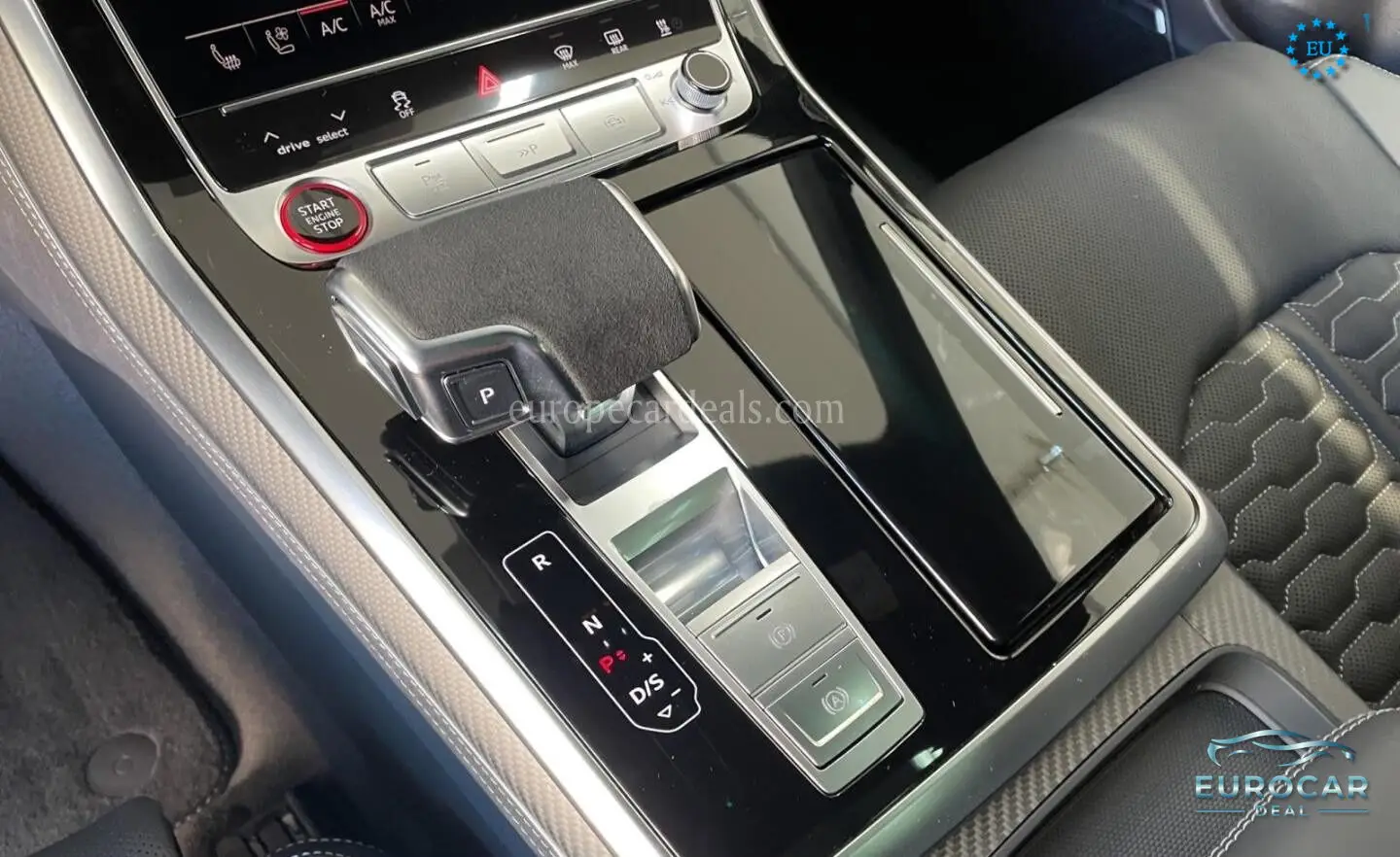 Audi RSQ8