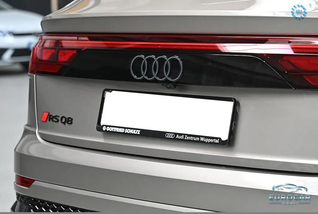 Audi RSQ8
