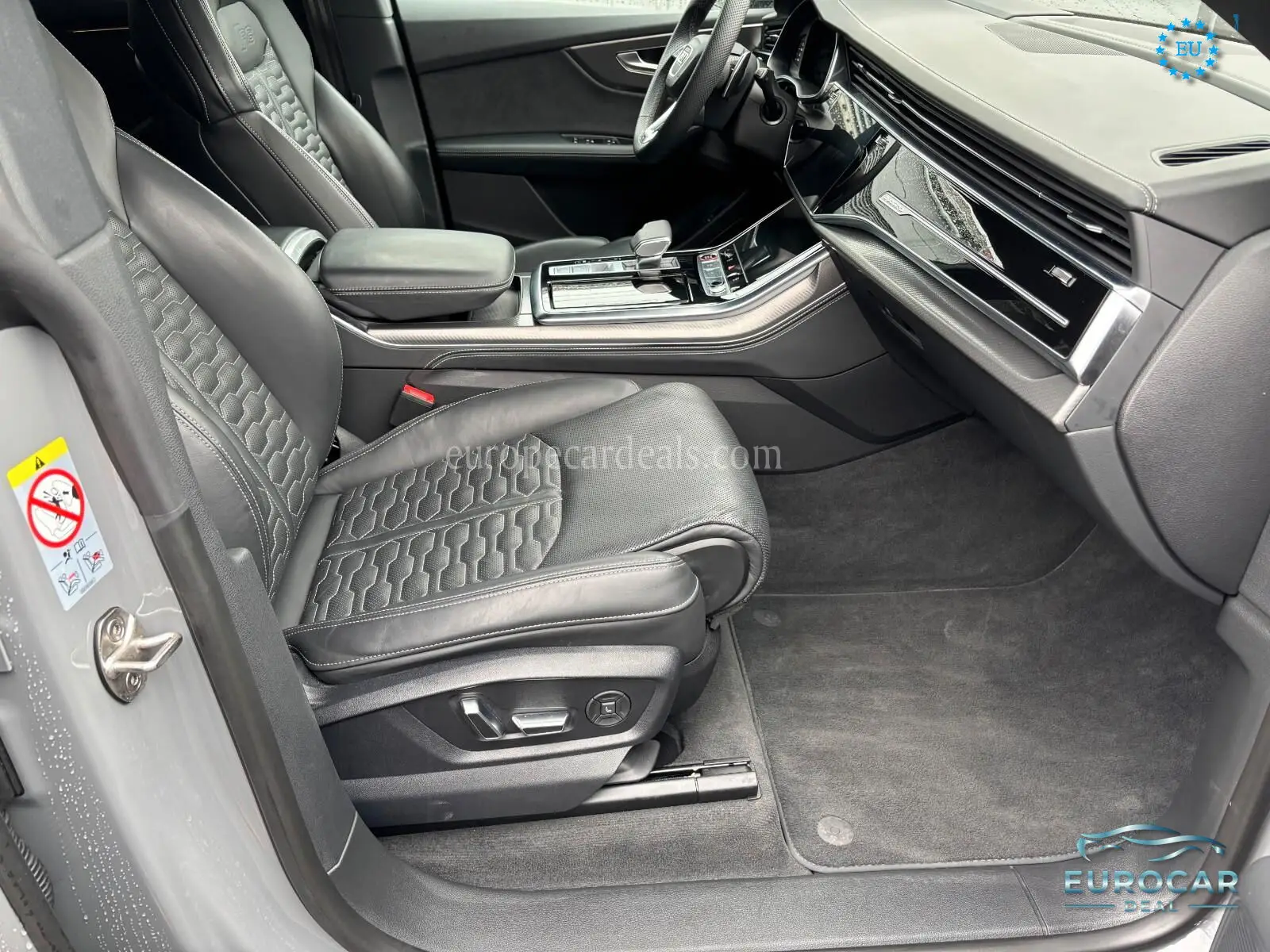 Audi RSQ8