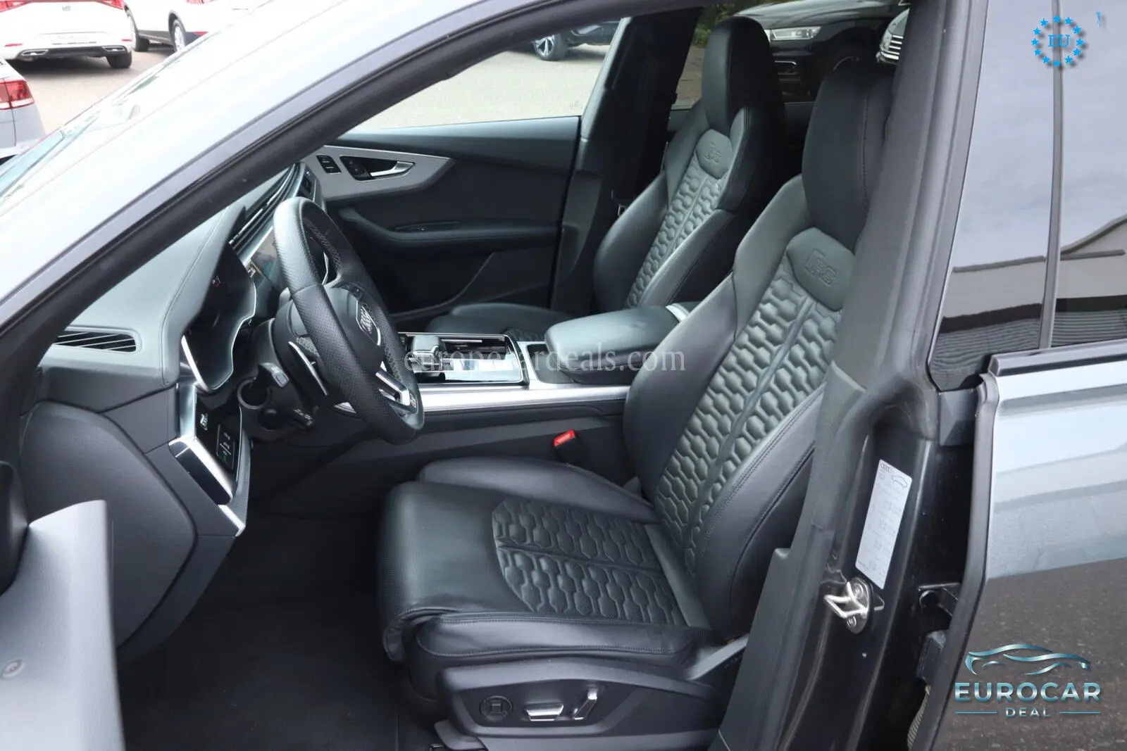 Audi RSQ8