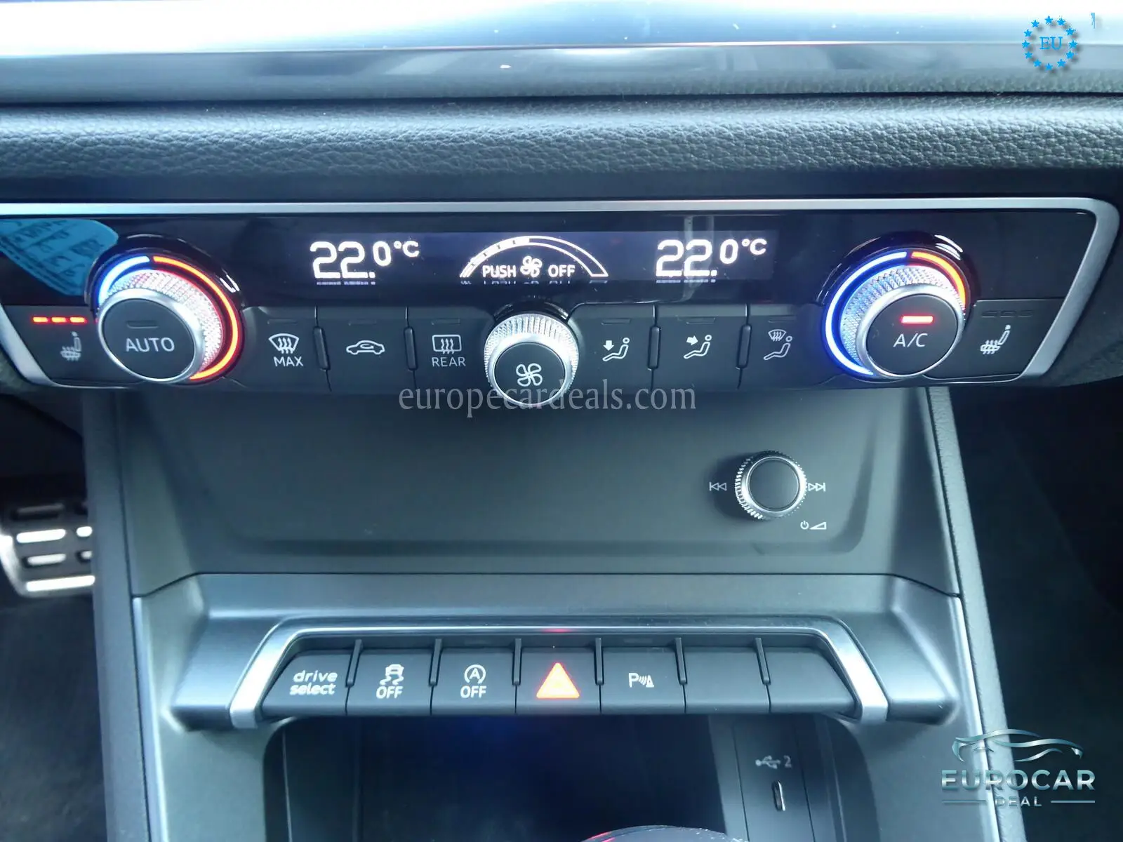 Audi RSQ3