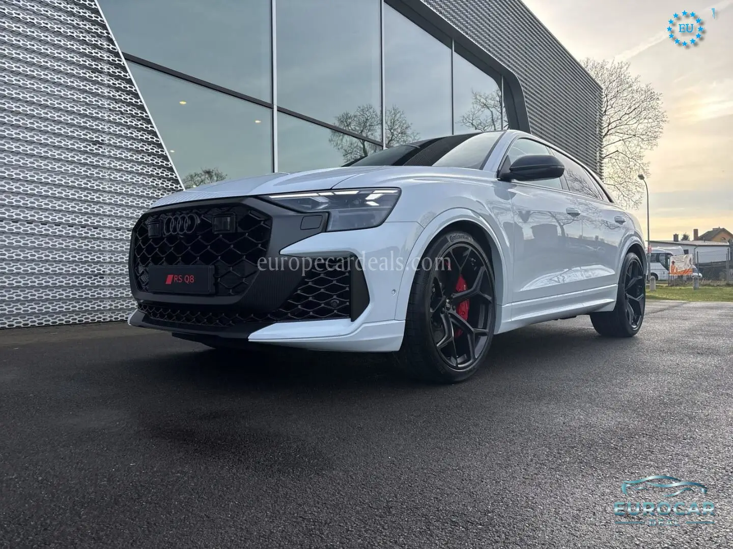 Audi RSQ8
