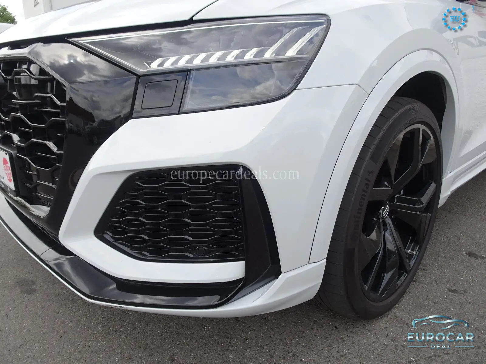 Audi RSQ8