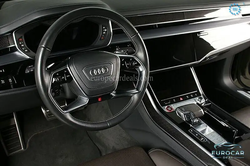 Audi S8
