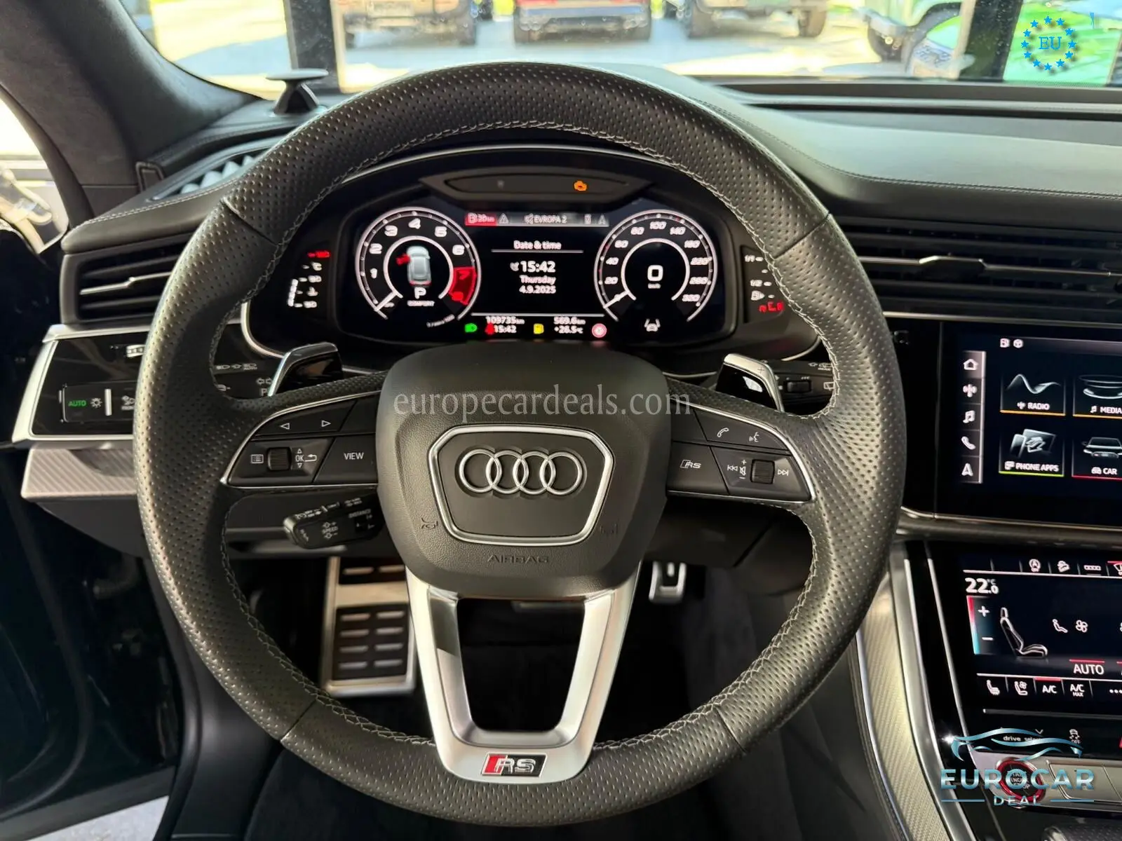 Audi RSQ8
