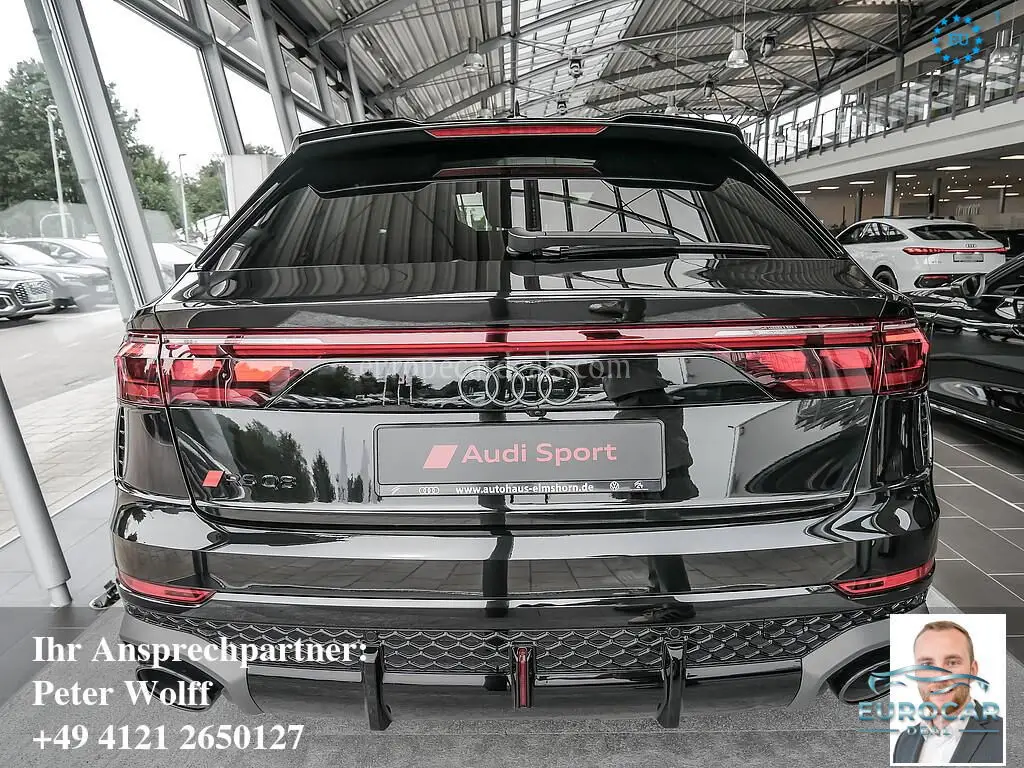Audi RSQ8