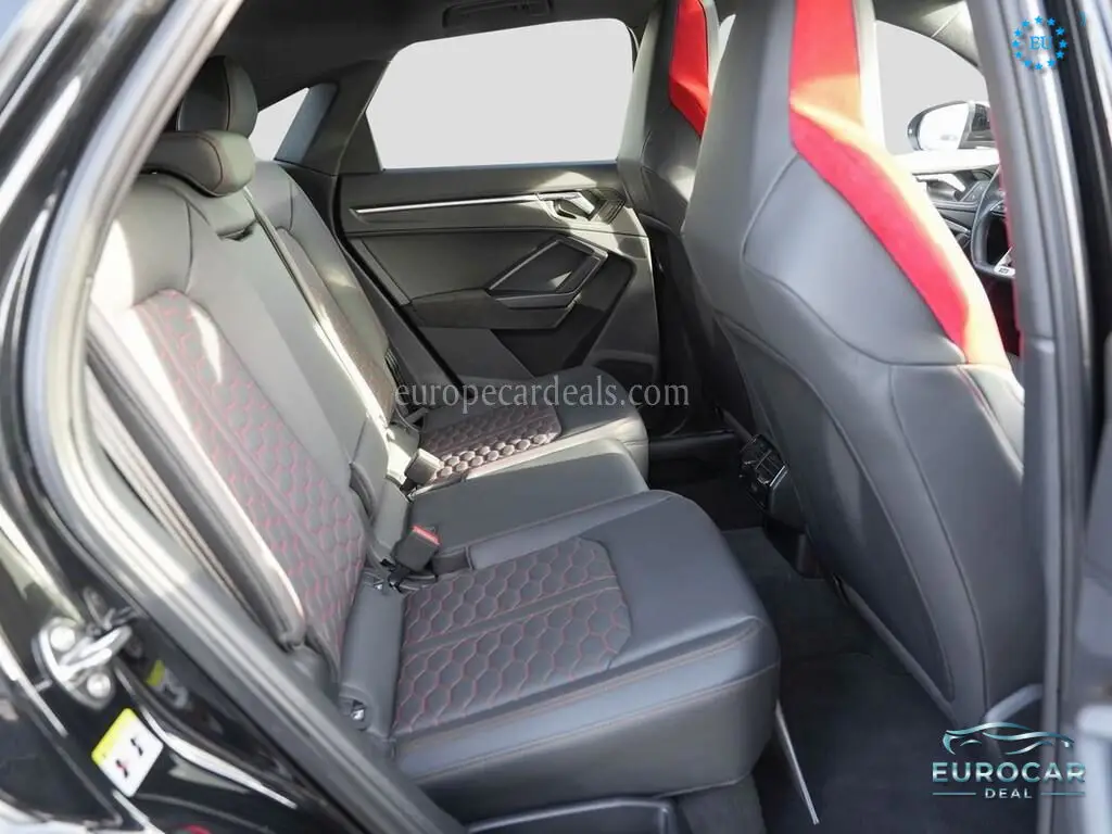 Audi RSQ3