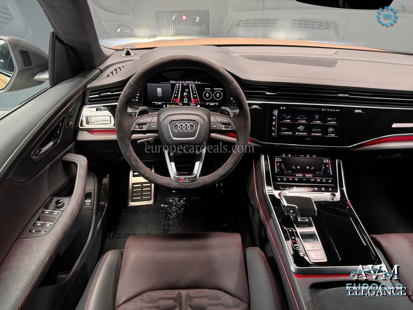 Audi RSQ8