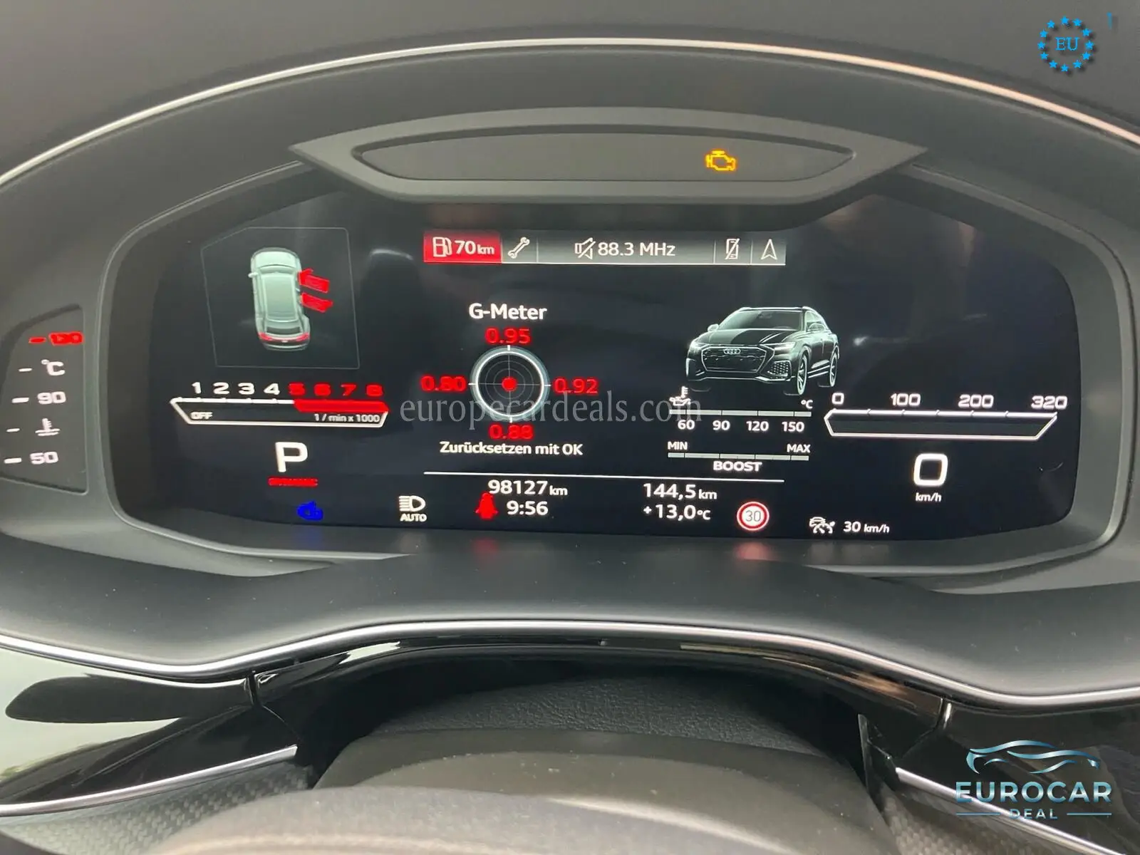 Audi RSQ8