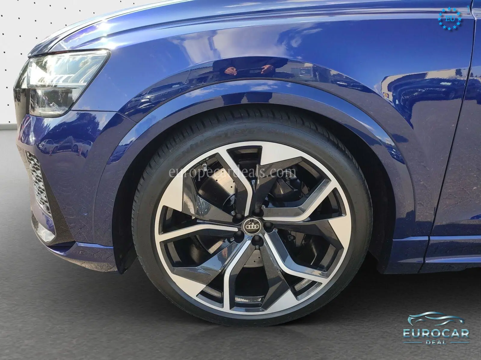 Audi RSQ8