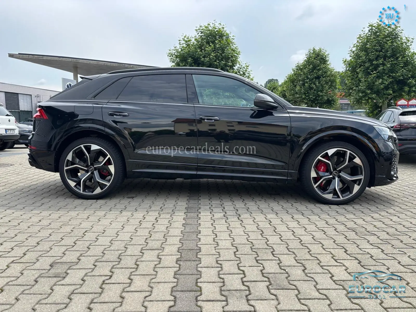 Audi RSQ8