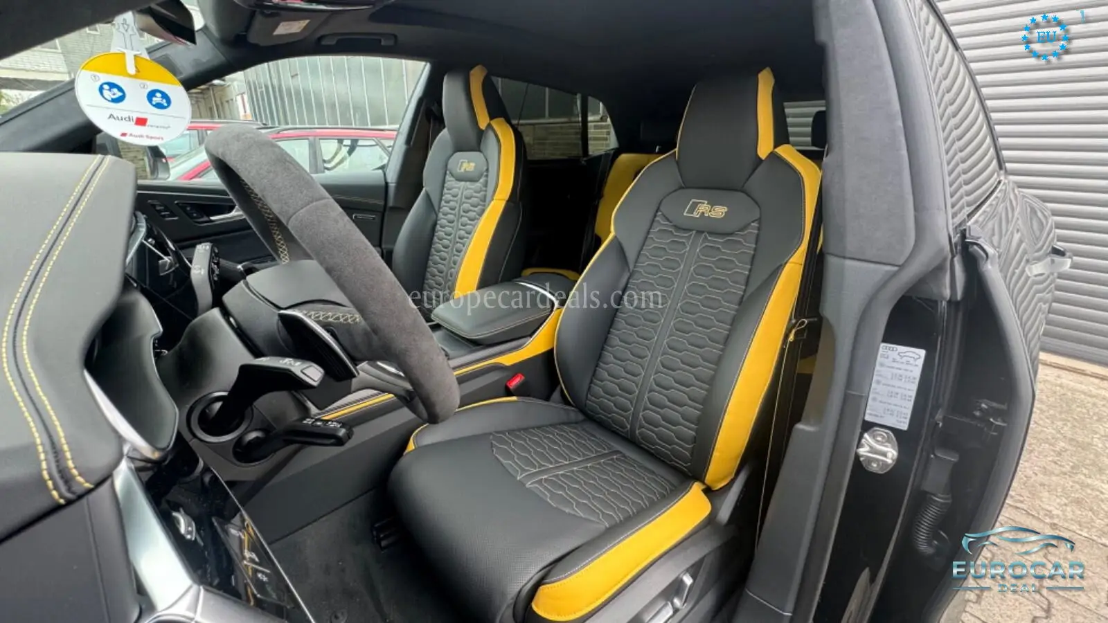 Audi RSQ8