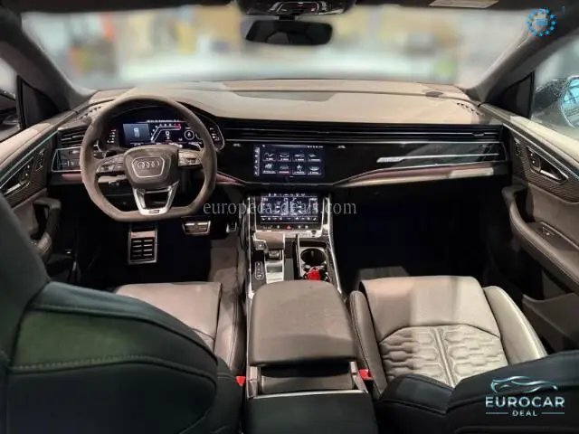 Audi RSQ8