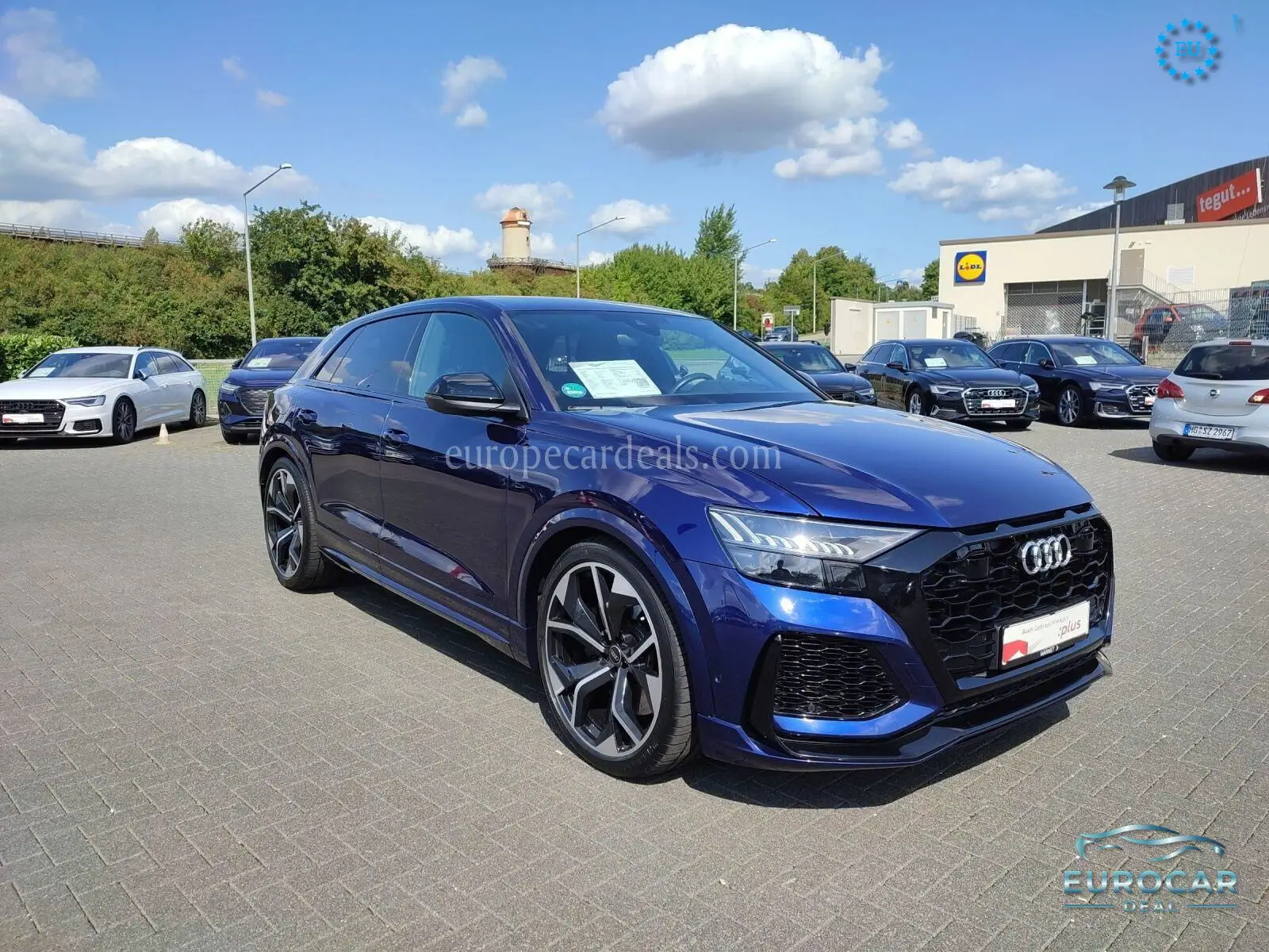 Audi RSQ8