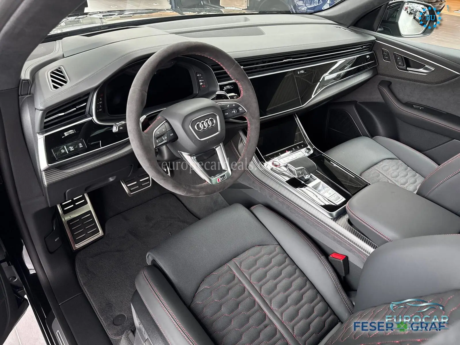 Audi RSQ8