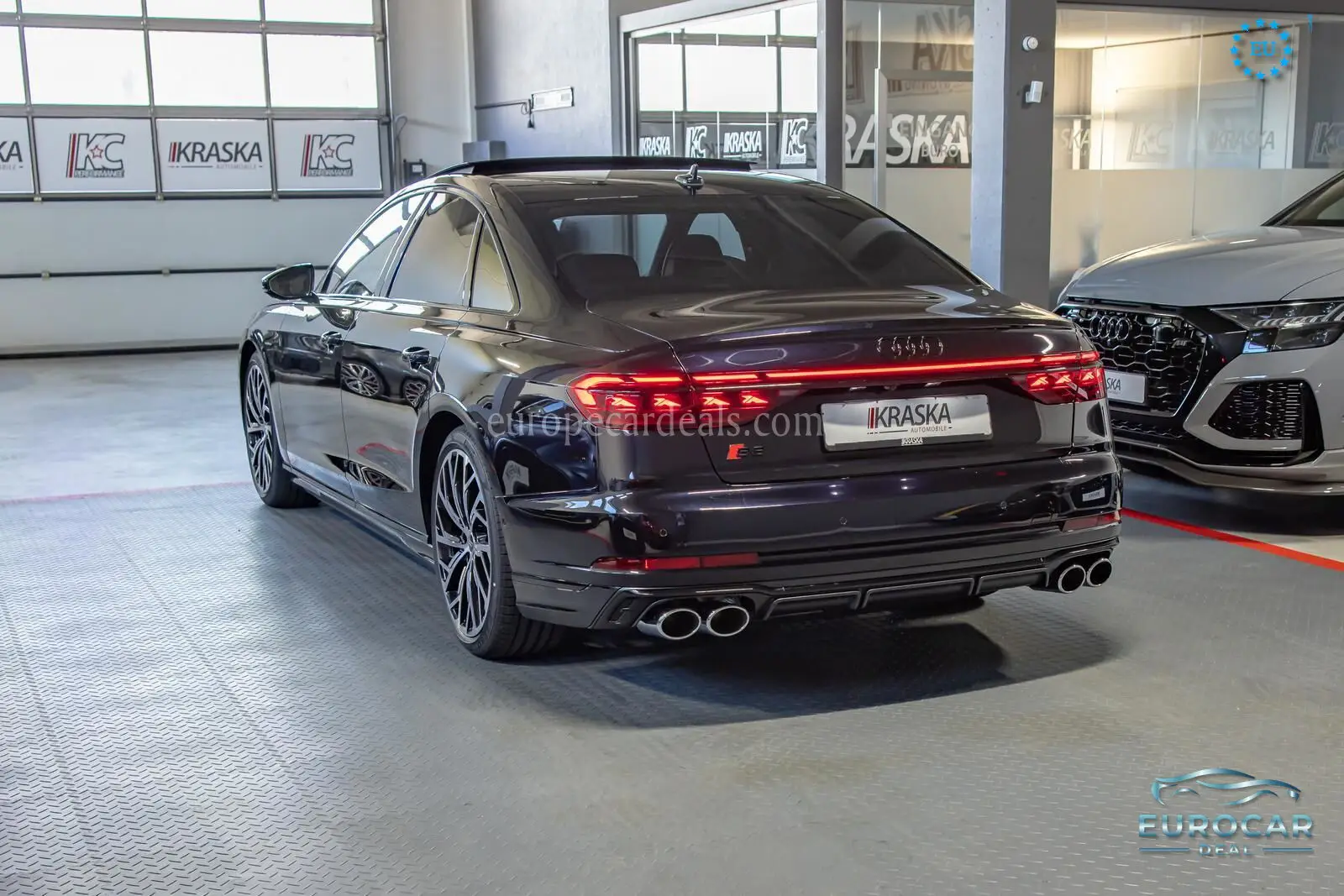 Audi S8