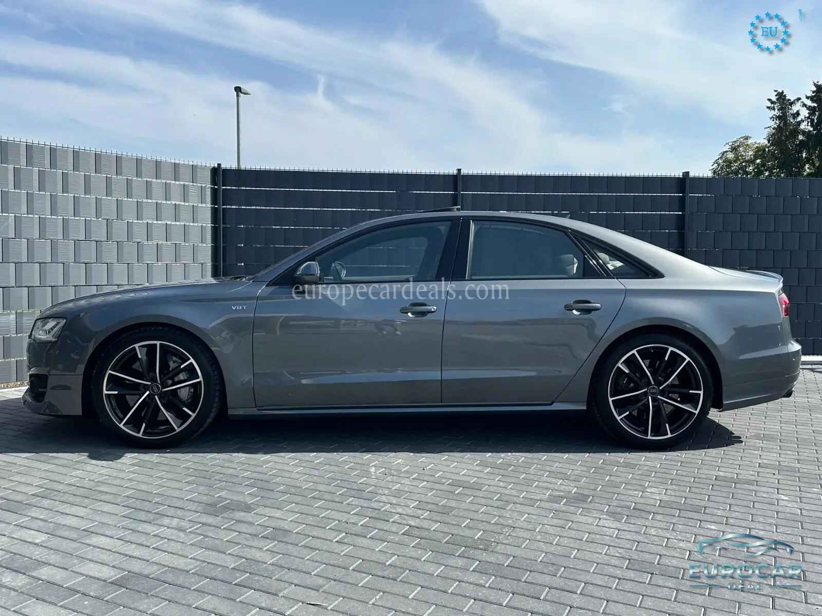 Audi S8