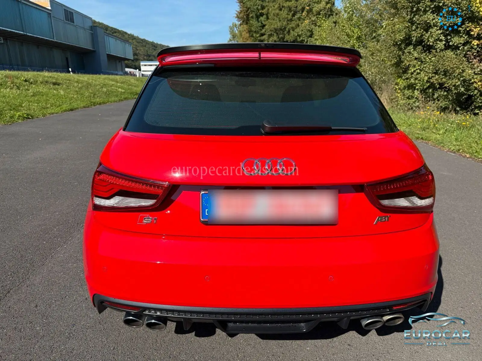 Audi S1