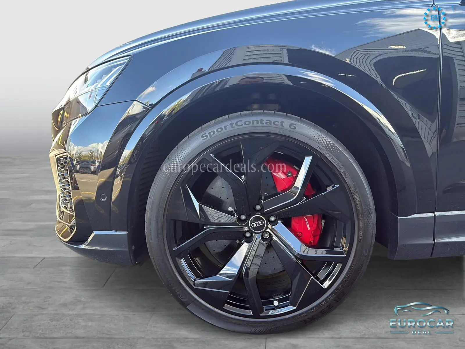 Audi RSQ8