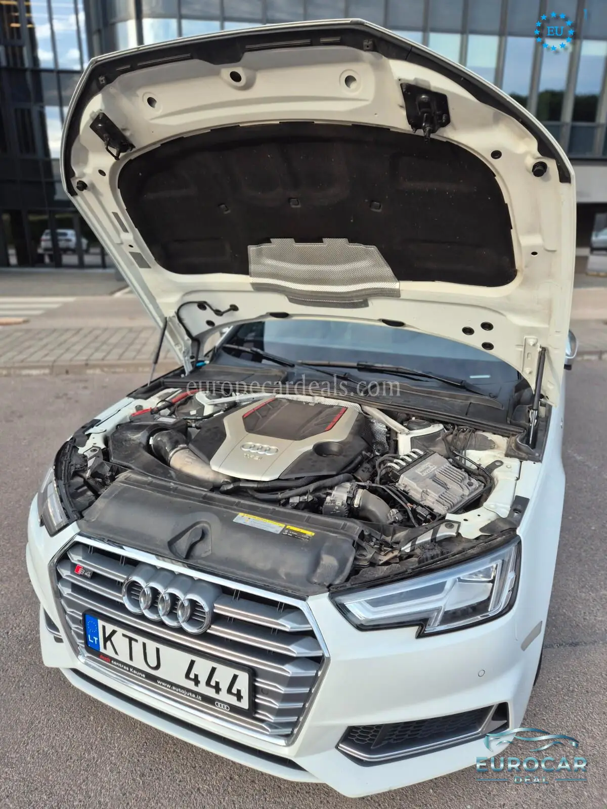 Audi S4