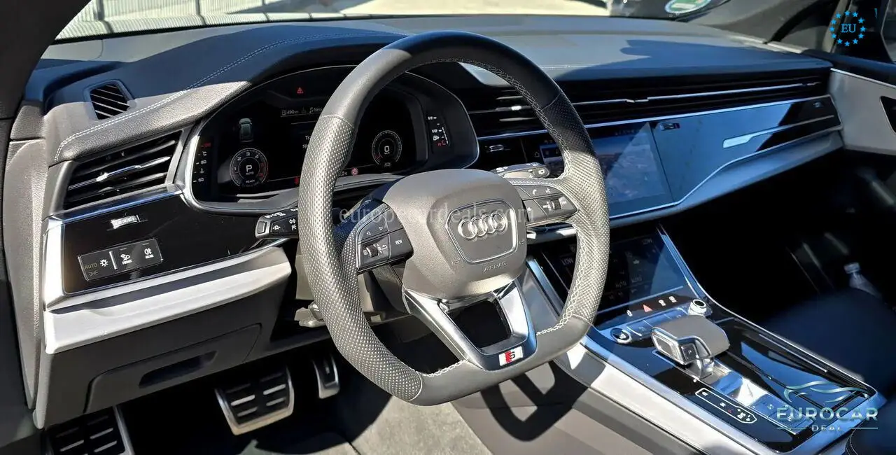 Audi Q8