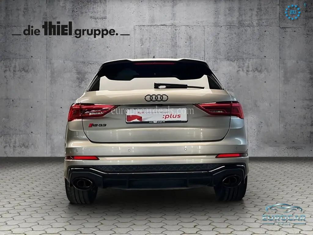 Audi RSQ3