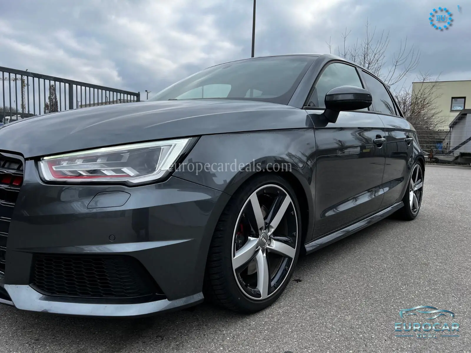 Audi S1