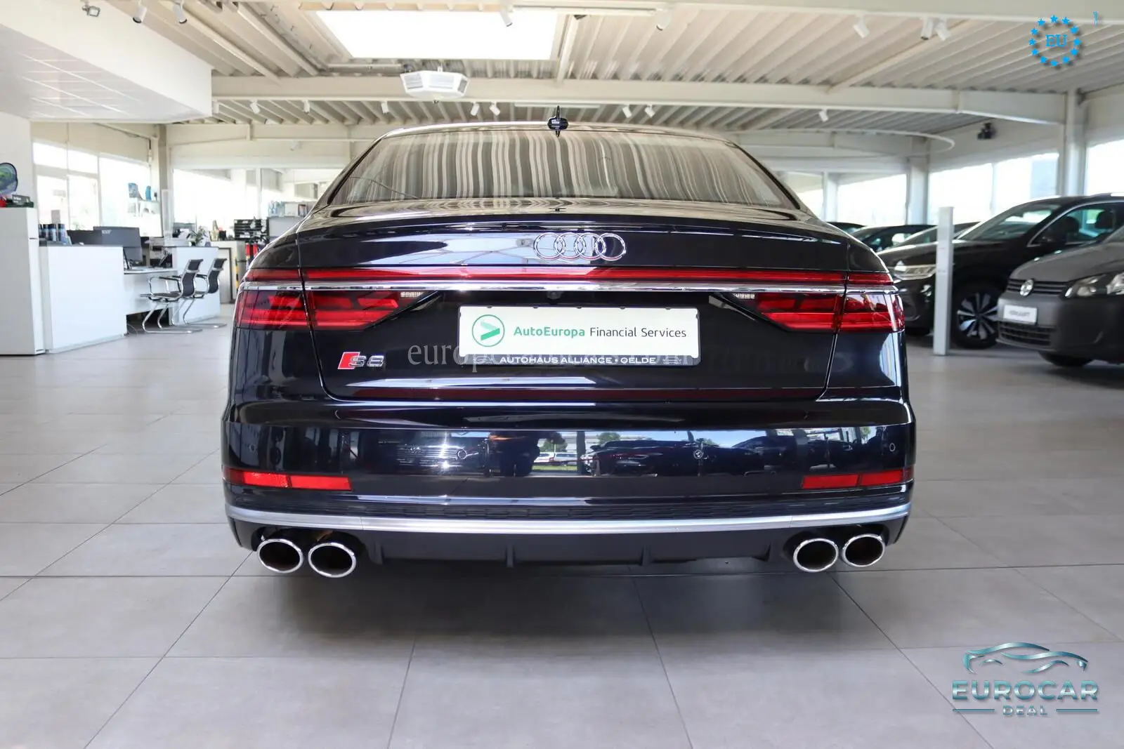 Audi S8