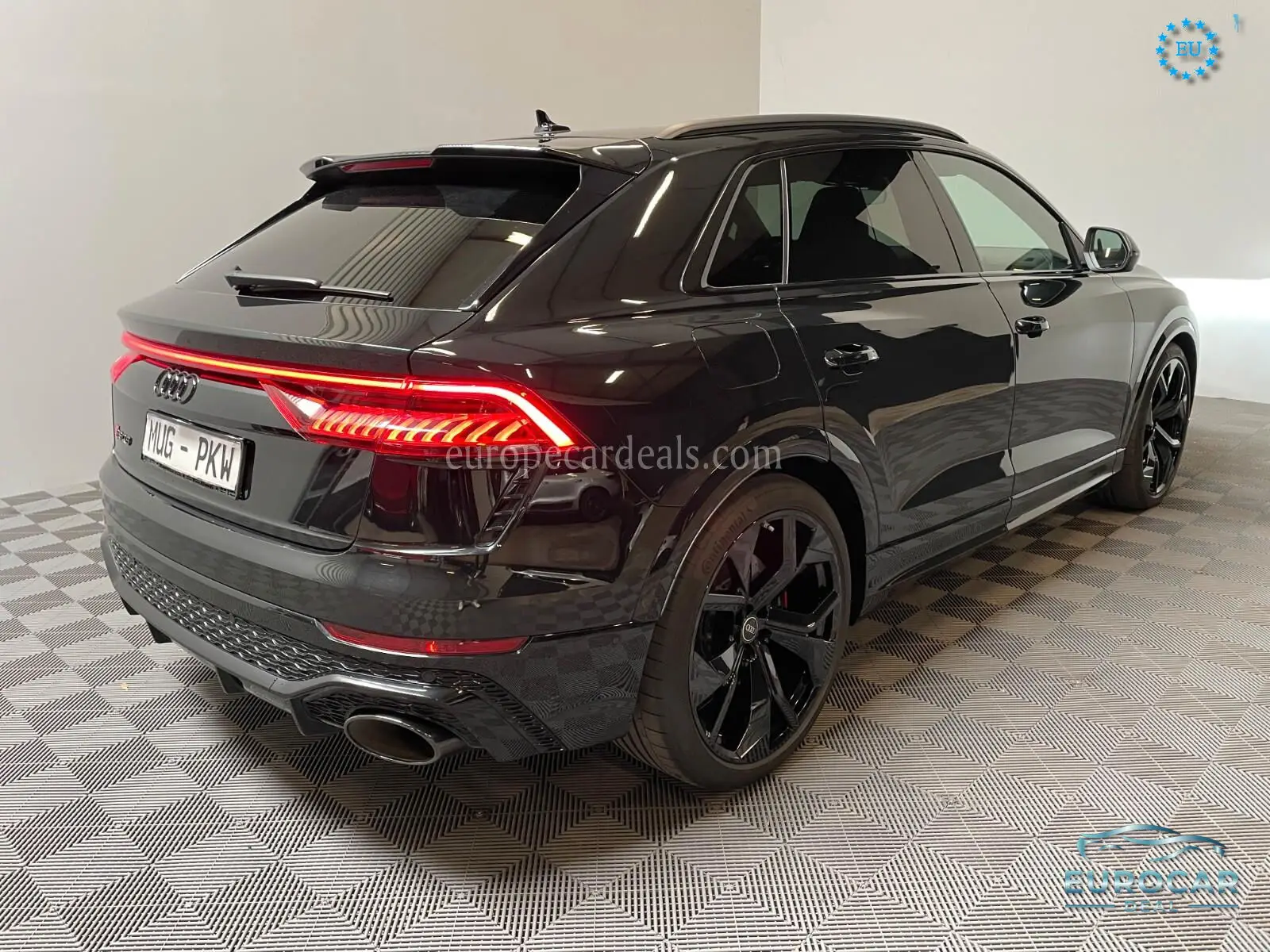 Audi RSQ8