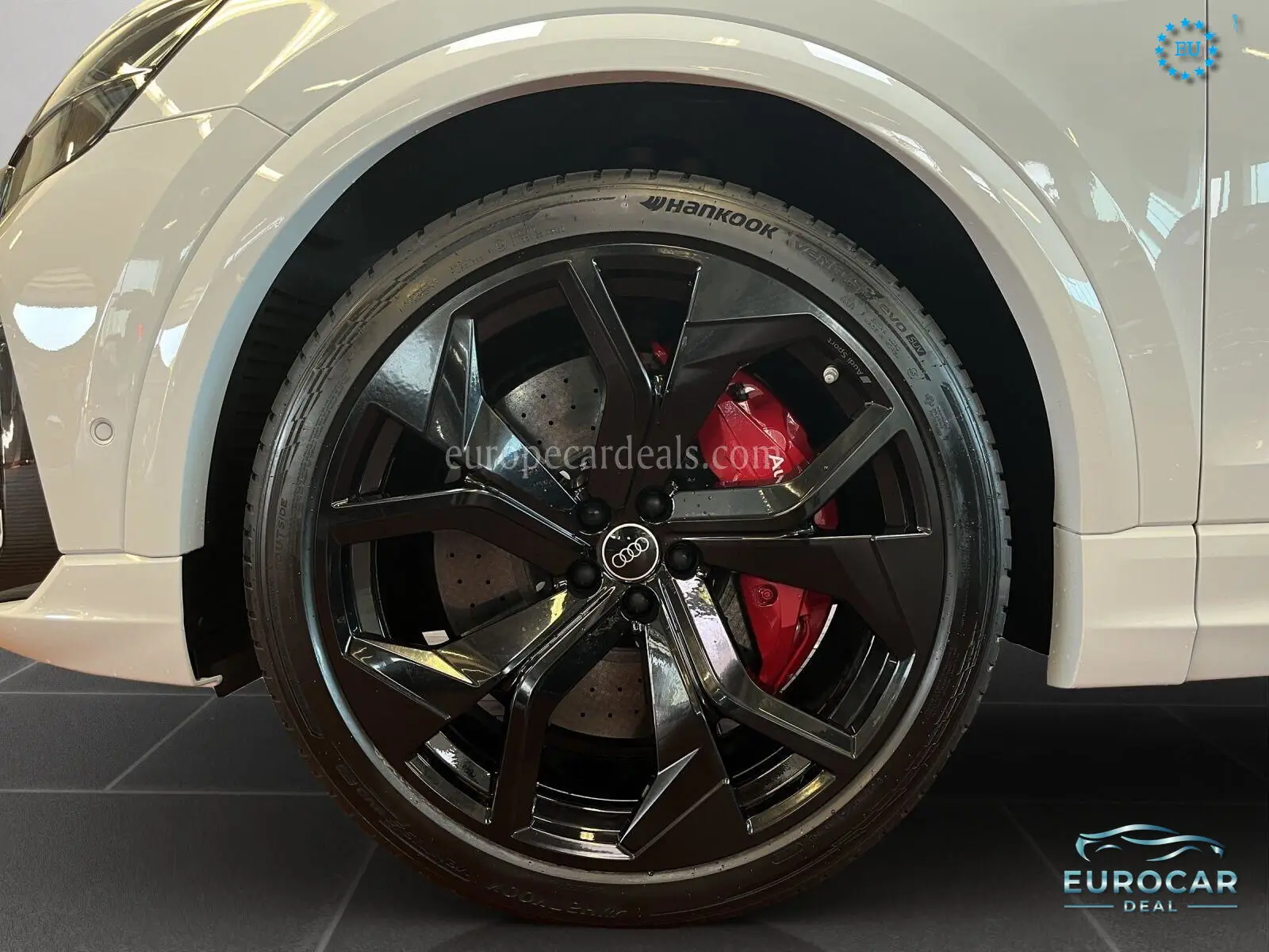 Audi RSQ8