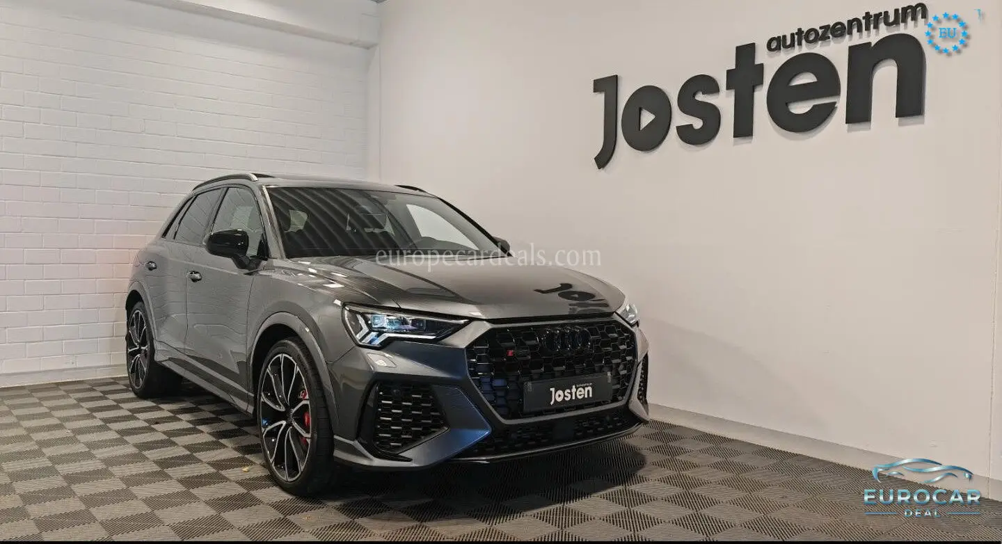 Audi RSQ3