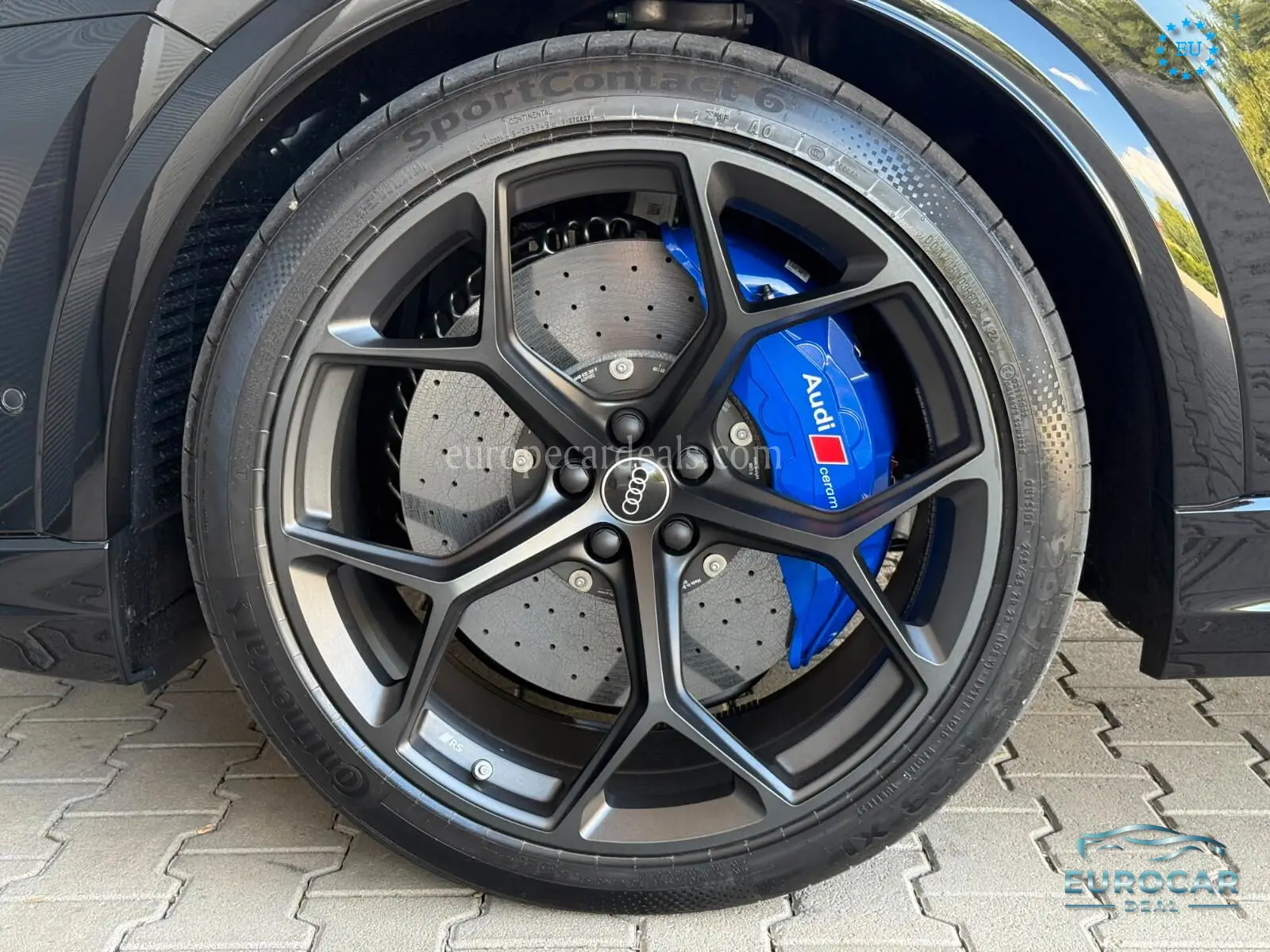 Audi RSQ8