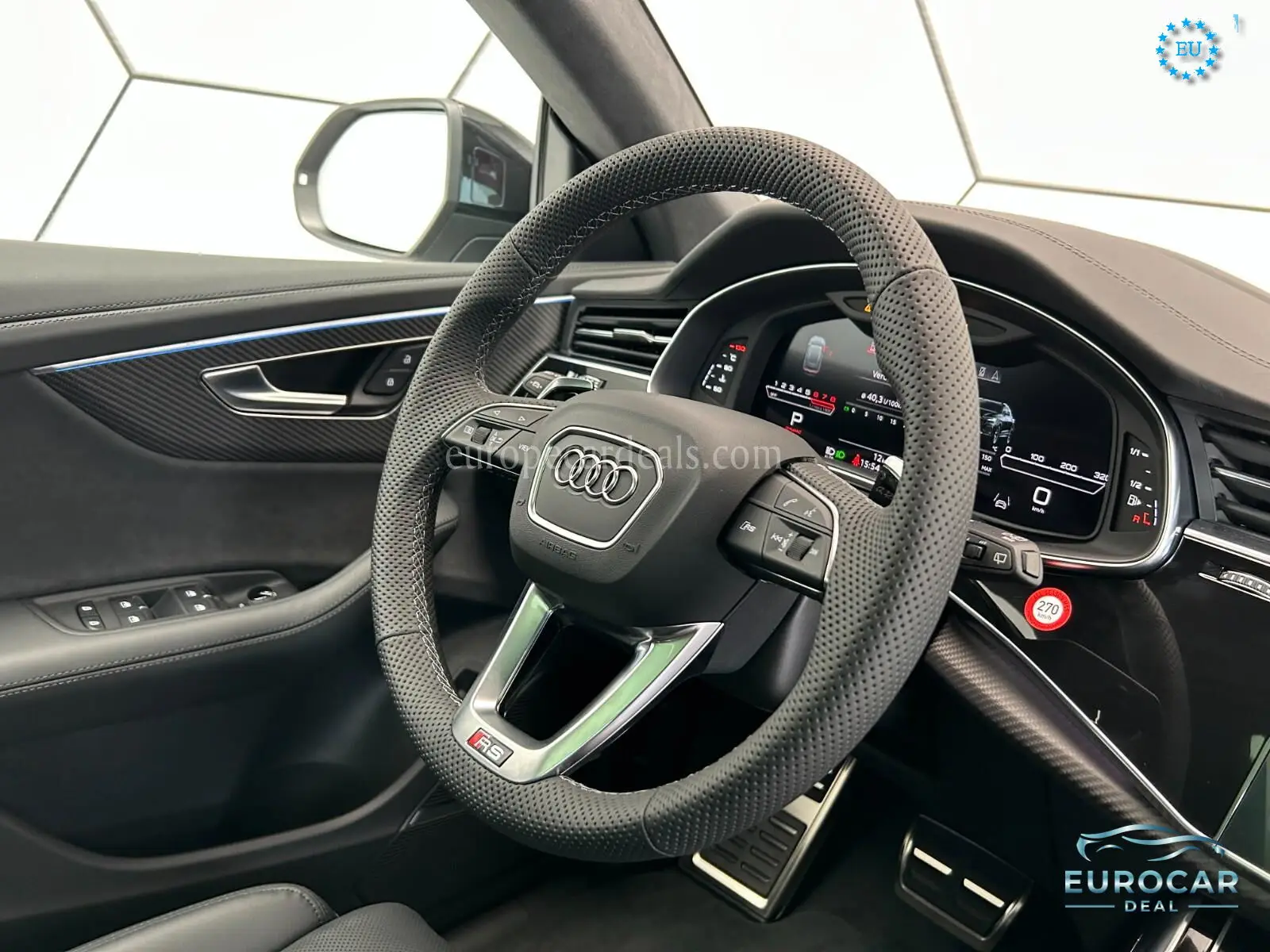 Audi RSQ8